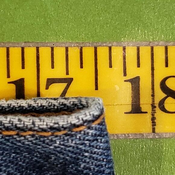 Levis 501 Jeans Mens 34x35 Blue Denim Button Fly Straight Medium Wash XX - Picture 11 of 15